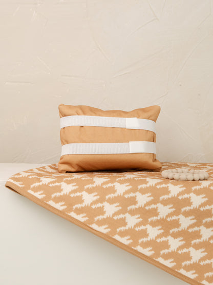 Golden-Hour Tazzy Mat